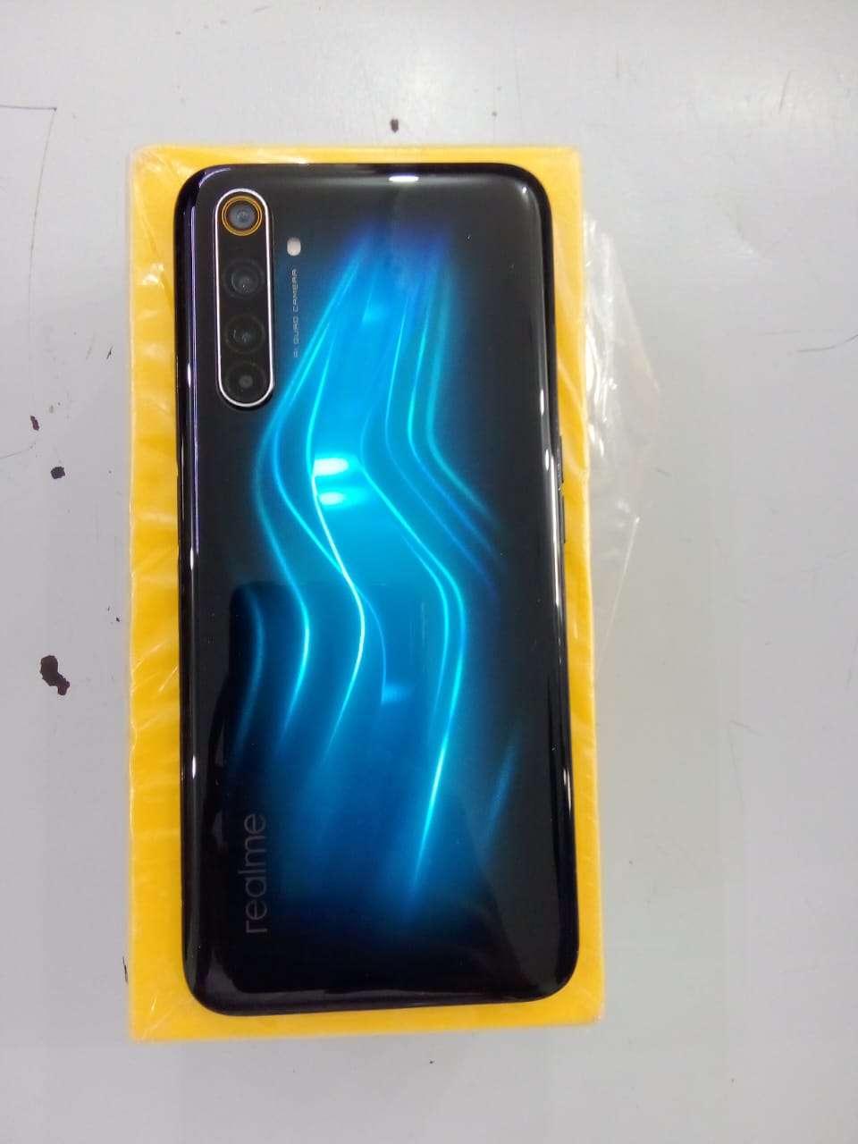 realme 6 in olx